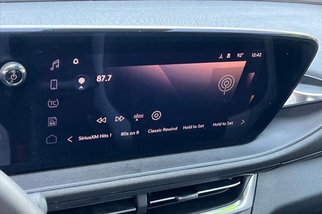 2024 Buick NV Preferred FWD