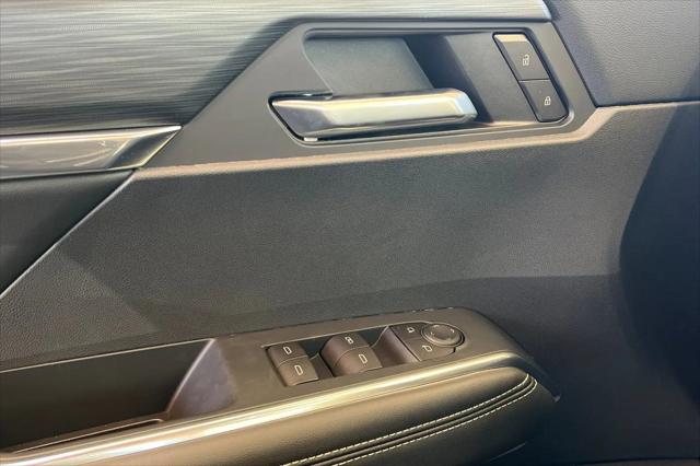 2026 GMC Acadia Elevation FWD