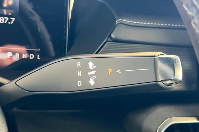 2026 GMC Acadia Elevation FWD