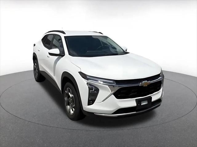 2025 Chevrolet Trax FWD LT