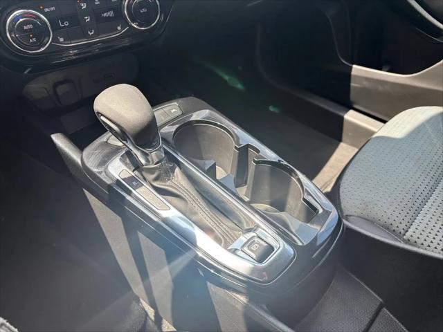 2025 Chevrolet Trax FWD LT