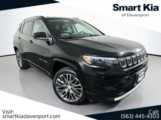 2022 Jeep Compass Limited 4x4 for sale in Davenport, IA