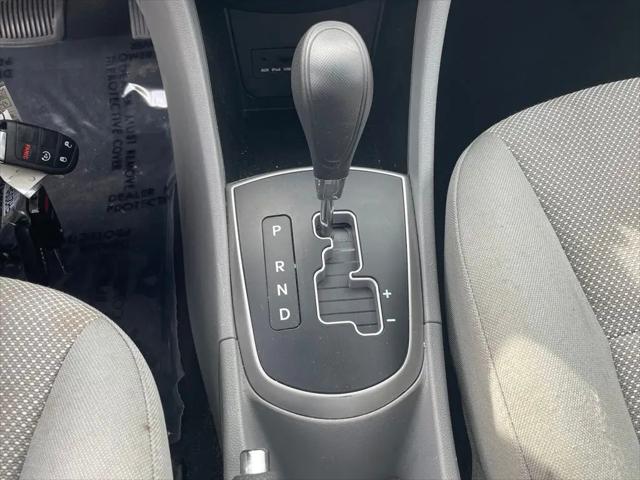 2013 Hyundai Accent GLS