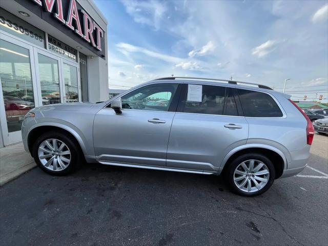 2016 Volvo XC90 T6 Momentum