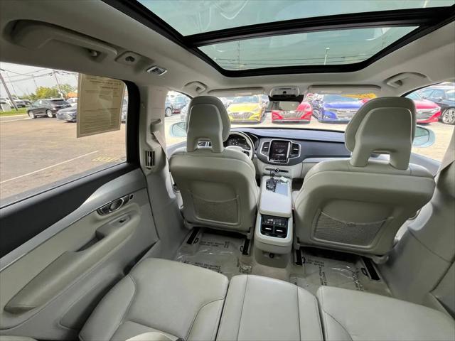 2016 Volvo XC90 T6 Momentum