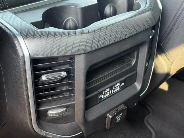 2025 Ram 1500 Big Horn Crew Cab 4x4 6'4" Box