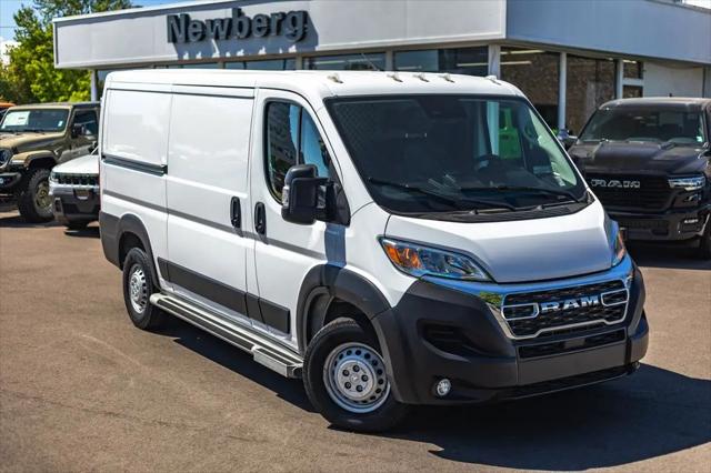 2025 Ram ProMaster 2500 Cargo Van Tradesman Low Roof 136 WB w/Pass Seat