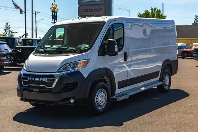2025 Ram ProMaster 2500 Cargo Van Tradesman Low Roof 136 WB w/Pass Seat