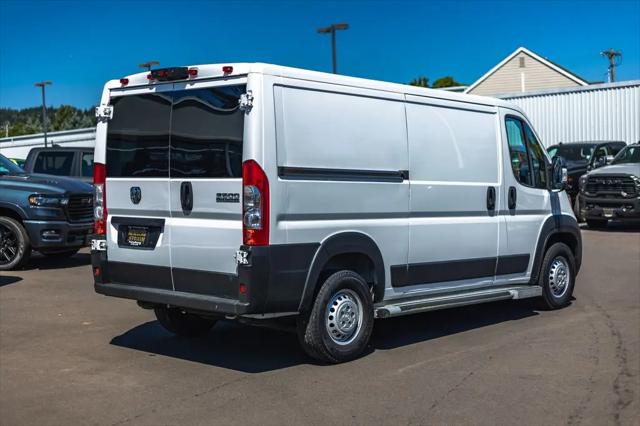 2025 Ram ProMaster 2500 Cargo Van Tradesman Low Roof 136 WB w/Pass Seat