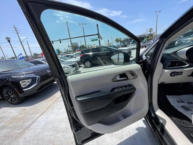 2021 Chrysler Pacifica Hybrid Touring L
