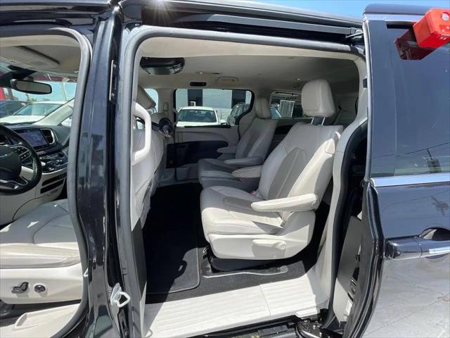 2021 Chrysler Pacifica Hybrid Touring L