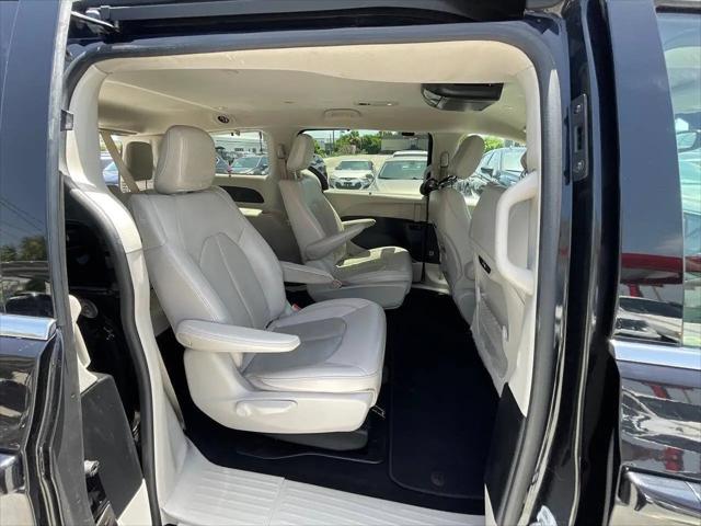 2021 Chrysler Pacifica Hybrid Touring L