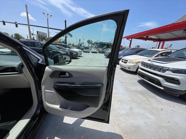 2021 Chrysler Pacifica Hybrid Touring L