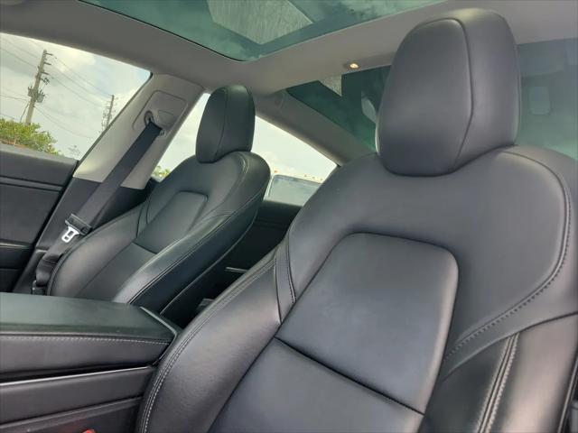 2020 Tesla Model 3 Standard Range Rear-Wheel Drive