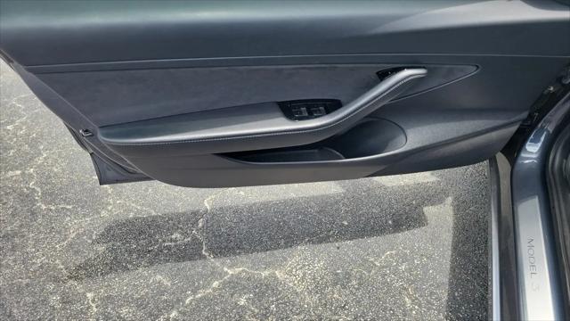 2020 Tesla Model 3 Standard Range Rear-Wheel Drive
