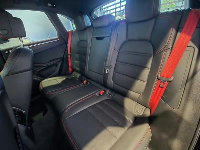 2025 Porsche Macan GTS
