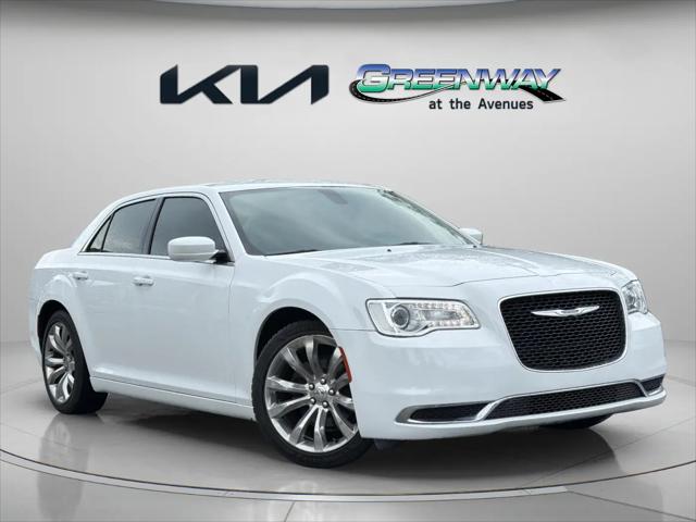 2020 Chrysler 300 Touring L for sale in Jacksonville, FL