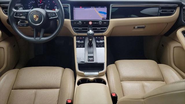 2022 Porsche Macan Macan