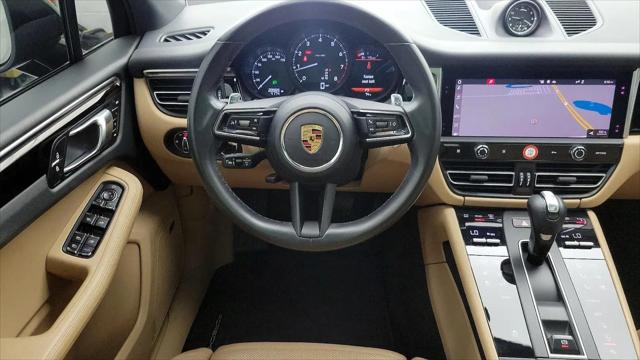 2022 Porsche Macan Macan