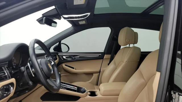 2022 Porsche Macan Macan
