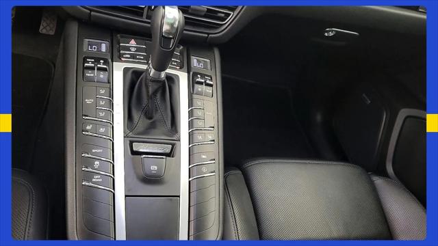 2021 Porsche Macan Macan