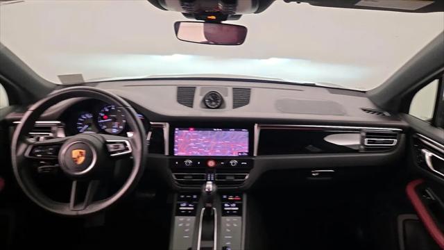 2022 Porsche Macan Macan