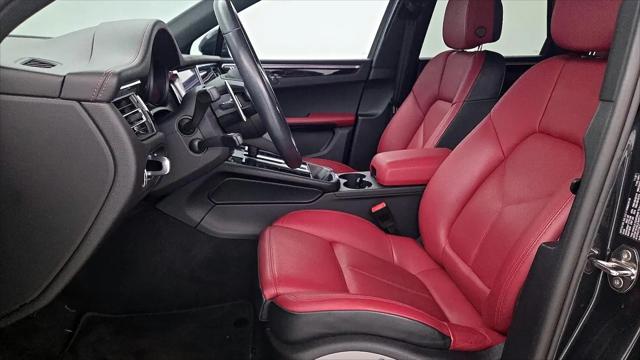 2022 Porsche Macan Macan
