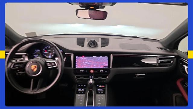 2022 Porsche Macan Macan