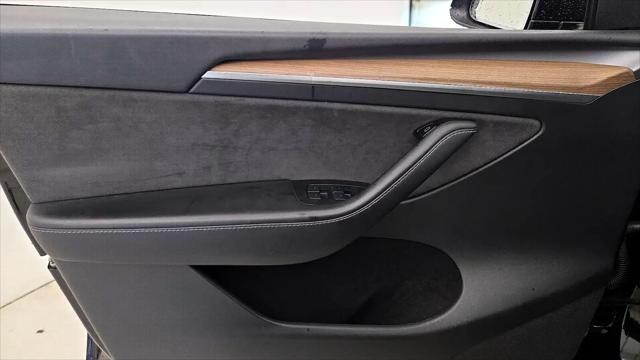 2024 Tesla Model Y Long Range Dual Motor All-Wheel Drive