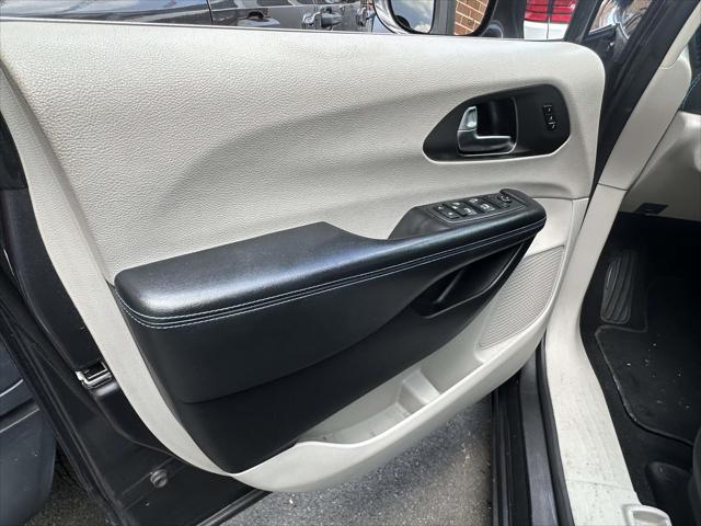 2021 Chrysler Pacifica Touring L