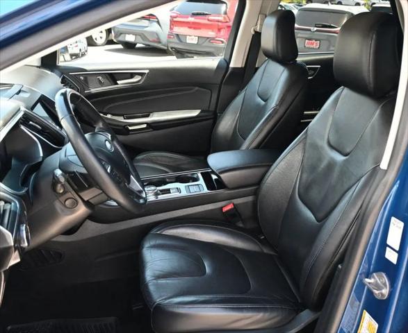 2020 Ford Edge Titanium