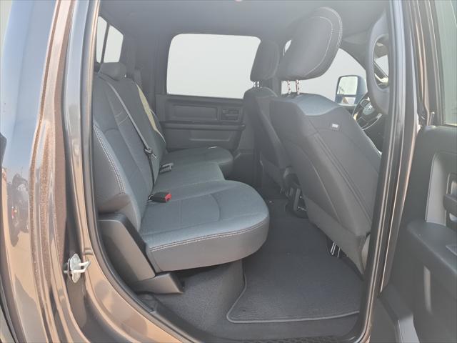 2024 Ram 3500 Tradesman Crew Cab 4x4 64 Box