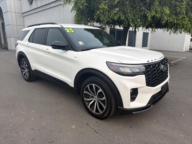 2025 Ford Explorer ST-Line 2025 Ford Explorer ST-Line