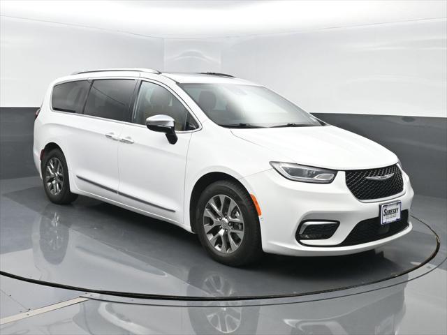 2023 Chrysler Pacifica Hybrid Pinnacle for sale in Goshen, NY