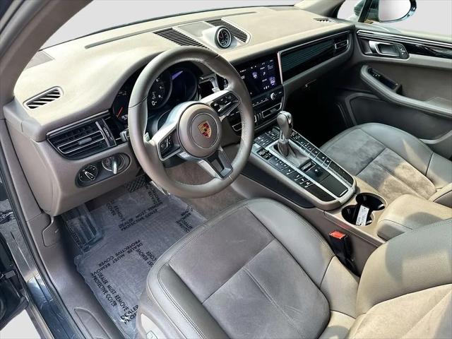 2021 Porsche Macan Macan