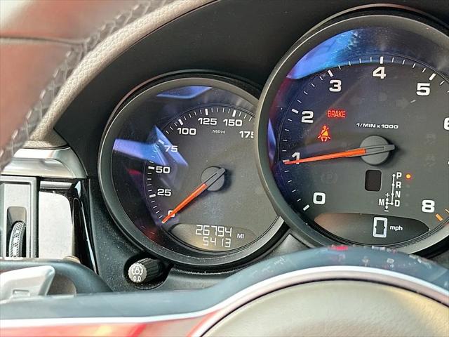2021 Porsche Macan Macan