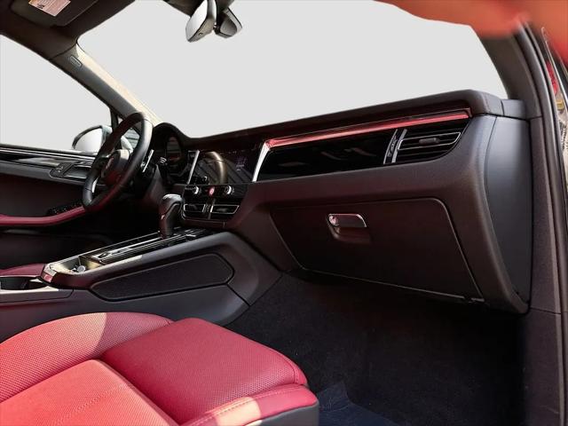 2026 Porsche Macan T