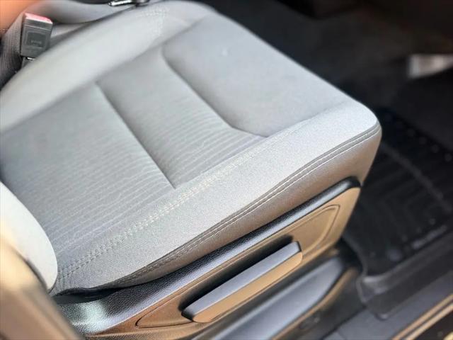 2019 Ram 1500 Big Horn/Lone Star Crew Cab 4x4 5'7" Box