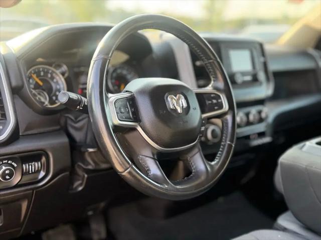 2019 Ram 1500 Big Horn/Lone Star Crew Cab 4x4 5'7" Box