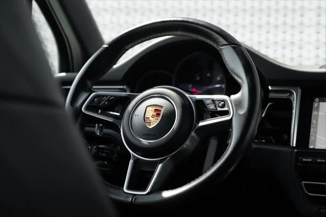 2019 Porsche Macan Macan