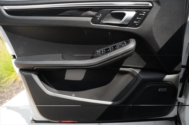 2019 Porsche Macan Macan