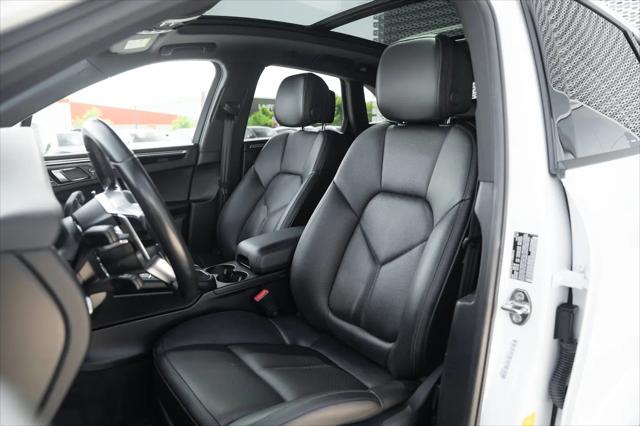 2019 Porsche Macan Macan