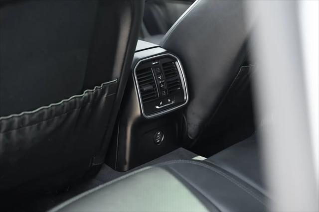 2019 Porsche Macan Macan