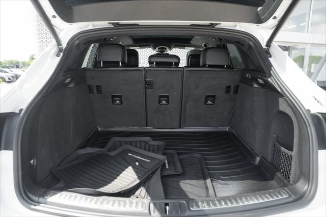 2019 Porsche Macan Macan