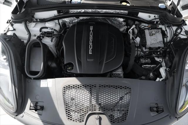 2019 Porsche Macan Macan