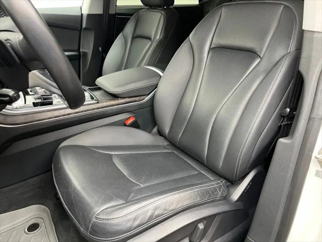2019 Audi Q8 55 Premium