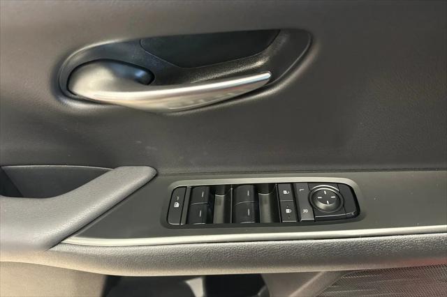 2025 Lexus 300 UX 300h