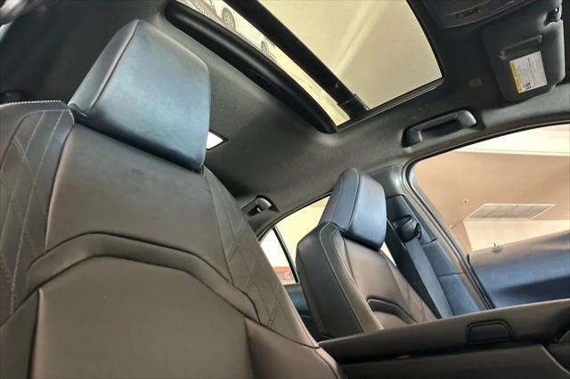 2025 Lexus 300 UX 300h