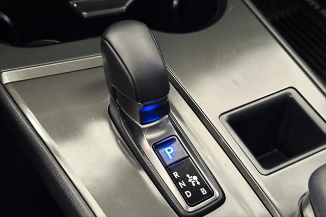 2025 Lexus 300 UX 300h