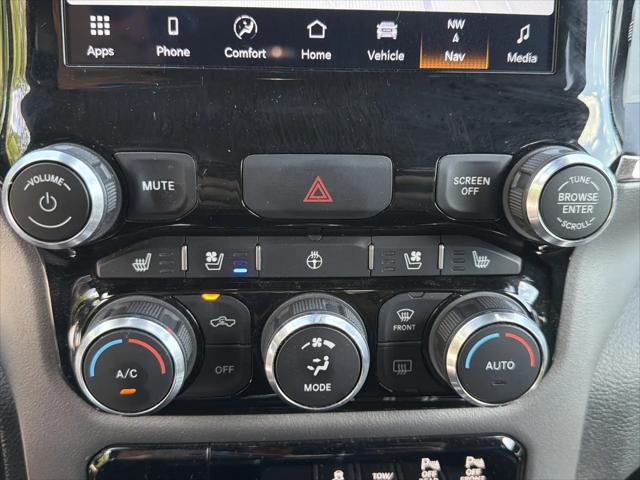 2022 Ram 1500 Laramie Crew Cab 4x2 64 Box